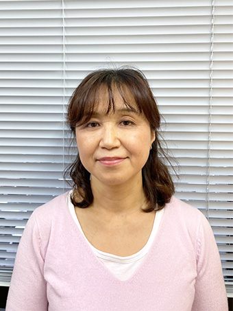 中村　恵里子